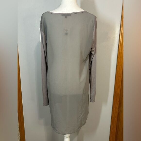 🆕‎ Red by the Buckle light gray mixed media sheer long sleeve top size M BIN Q - Picture 2 of 8